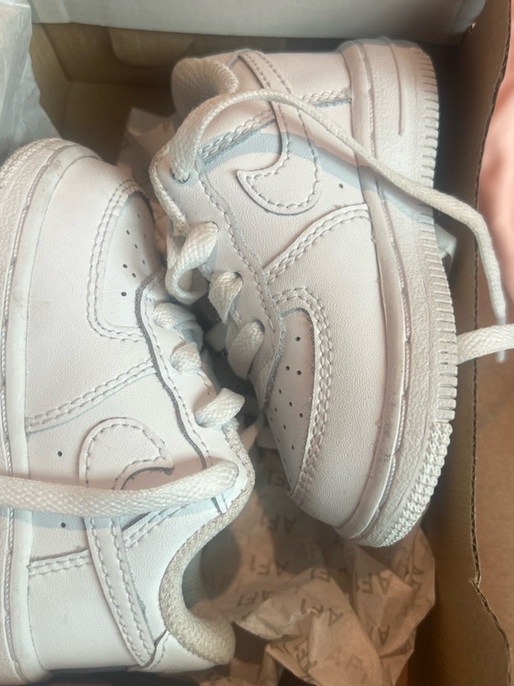 Nike Kids White Low-Top Sneaker